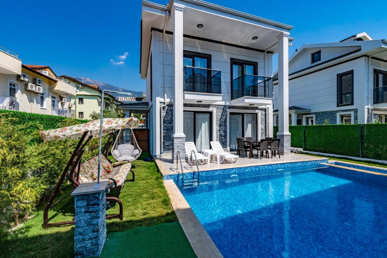 Salkim- 4 Bedroom Holiday Villa In Oludeniz Fethiye Eksteriør bilde
